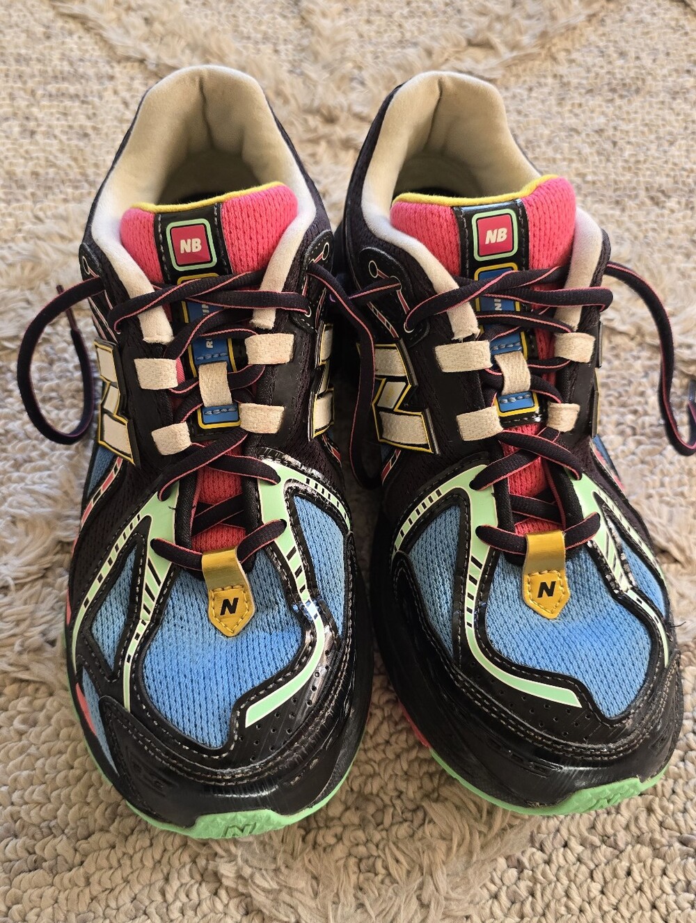New Balance 1906R Neon Black Blue Pink Running Shoes Sneakers Size 6.5 Boys EU39